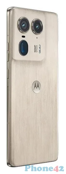 Motorola Edge 50 Ultra / 4